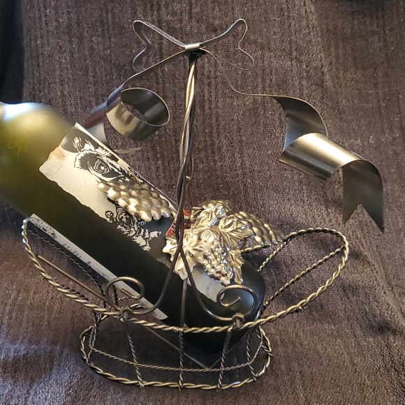 Wine caddy (nwot) - Picture 2 of 3